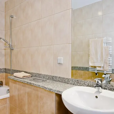 As - Szewska Apartmán *
