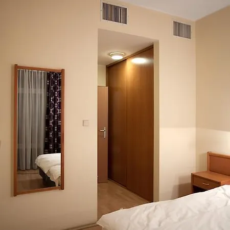 As - Szewska Apartmán *